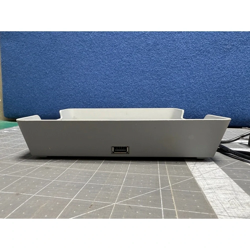 Eggtronic Wireless Charge Pad Valet Tray‎ VtBk10